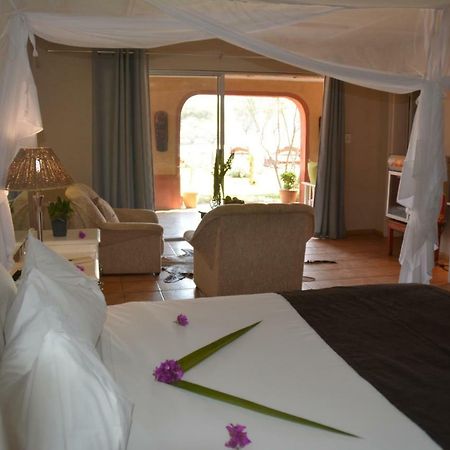 Gabus Game Ranch Villa Otavi Buitenkant foto